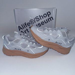 ALIFE X FILA TRIGATE SILVER SZ 6 RARE ARC EUC 3M REFLECTIVE
